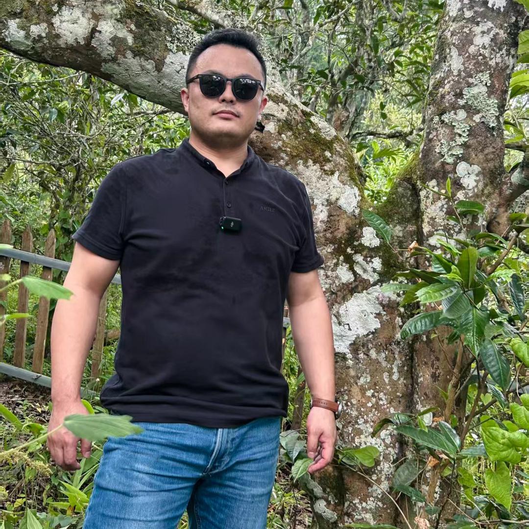 醉后的班长龙哥