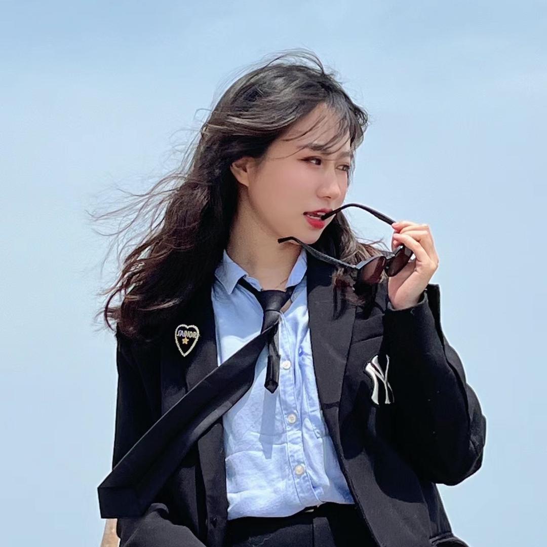 晶晶学姐（原久彩合子）