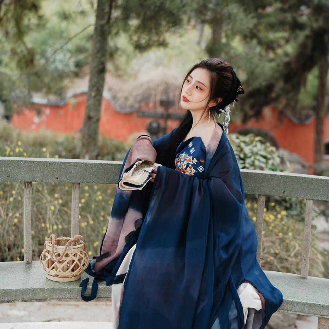 红红·西安汉服体验