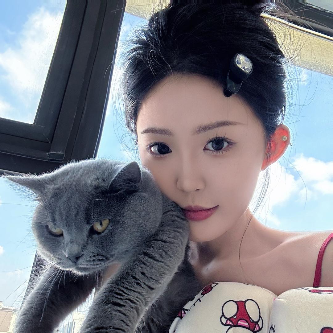 蓝莓贝果🥯
