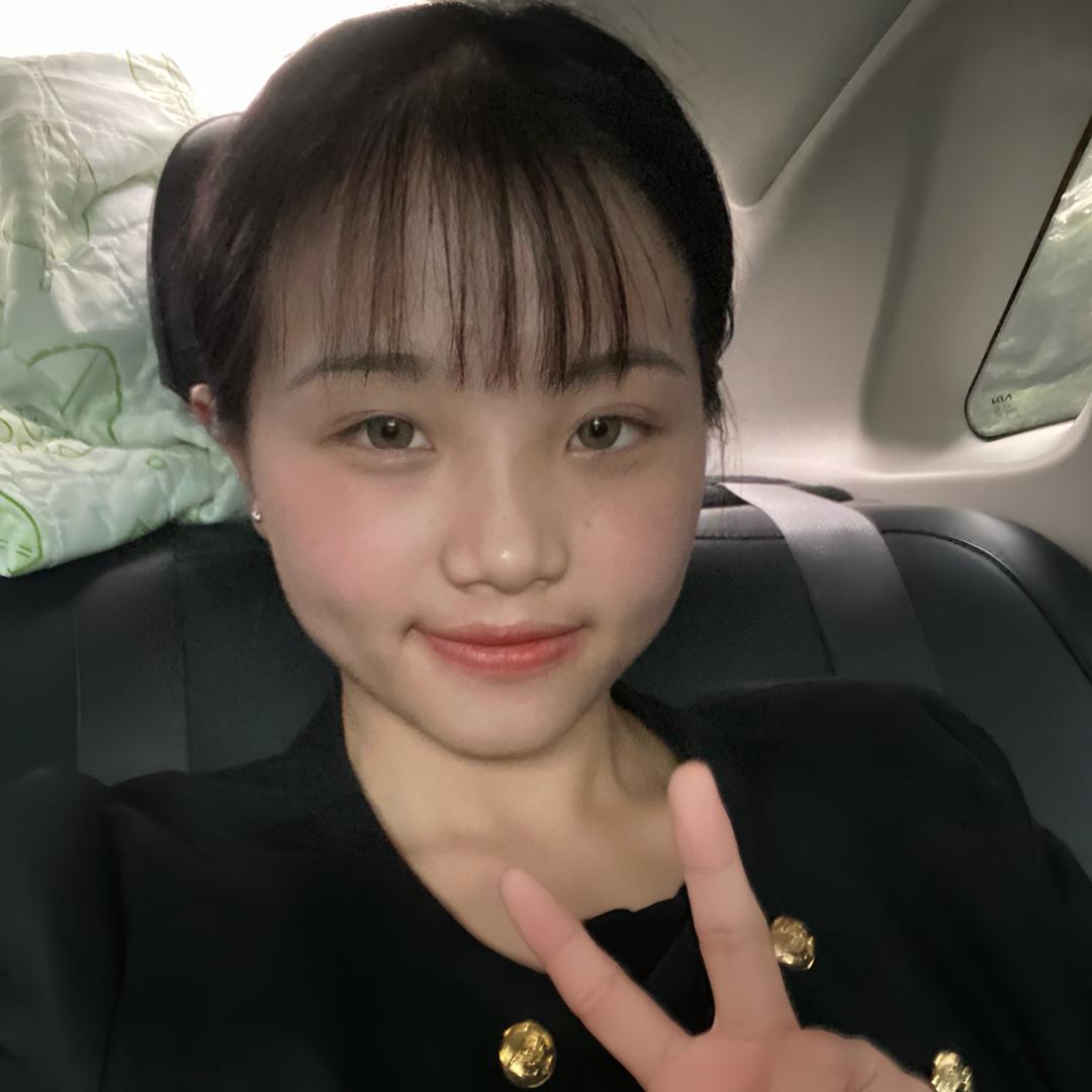 念欣.