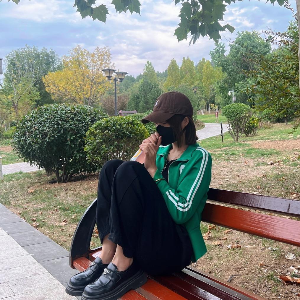 是乔恩阿~