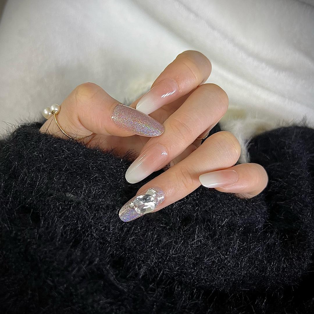 洛一NAIL设计穿戴甲