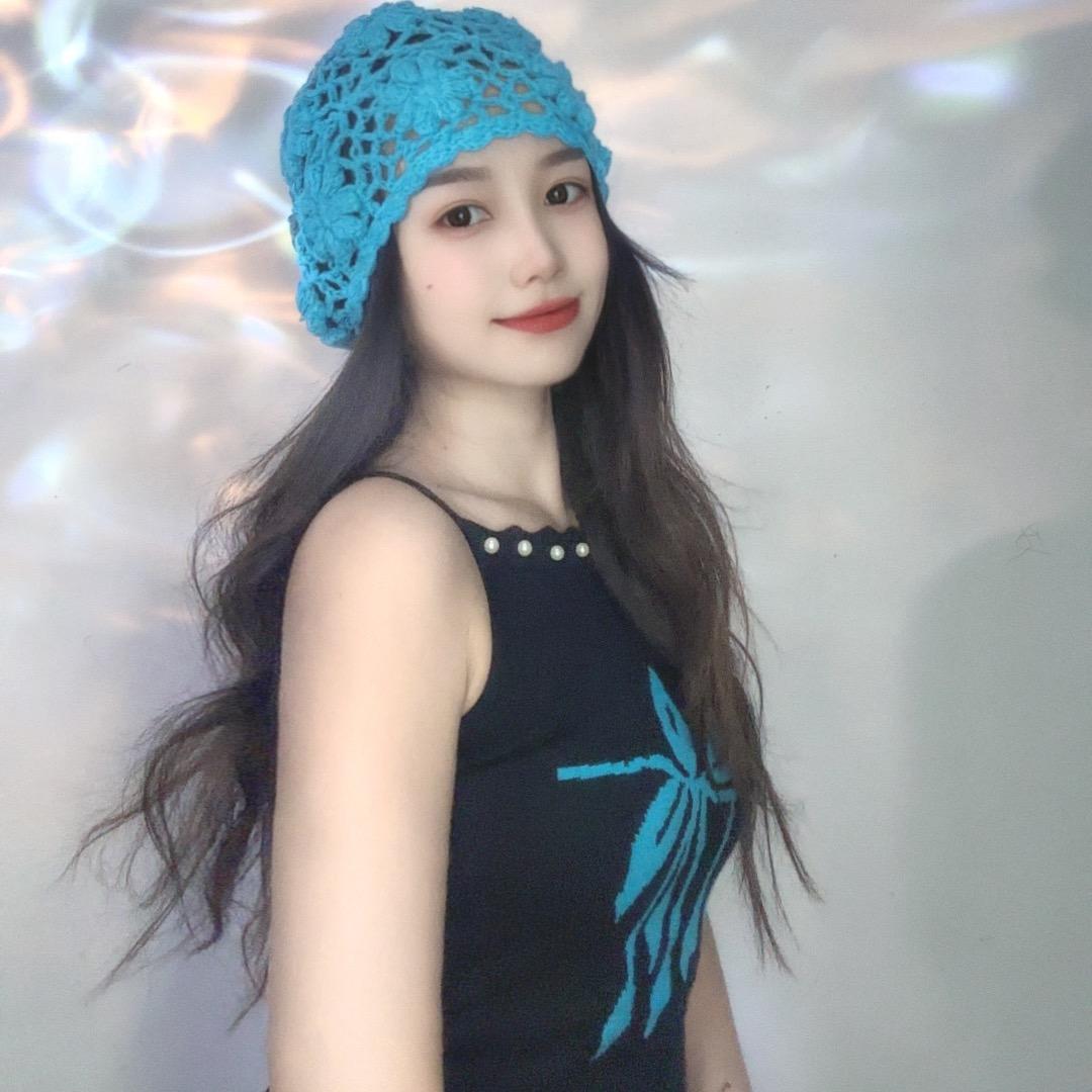 英子