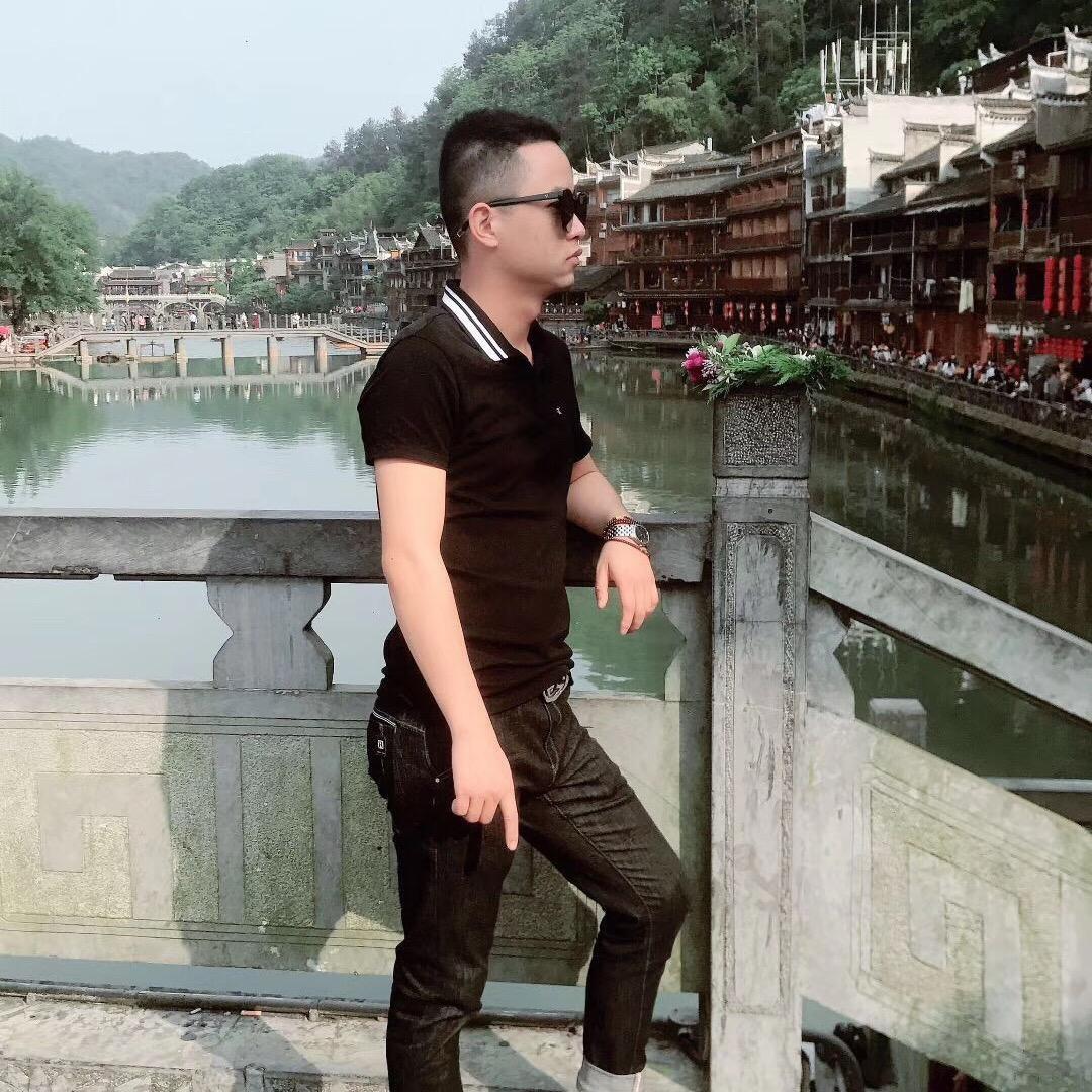 一个小鱼