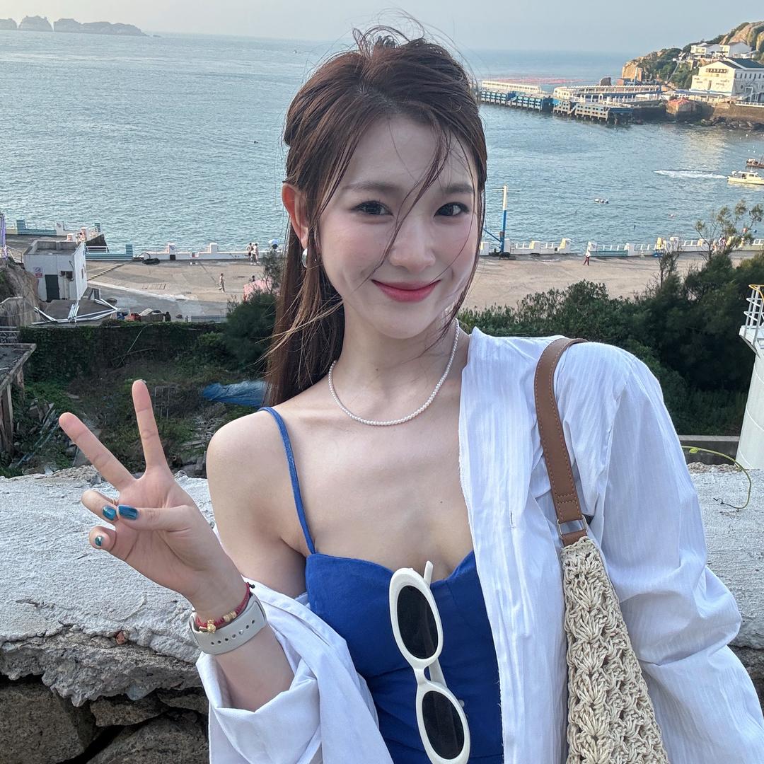 小小小燕