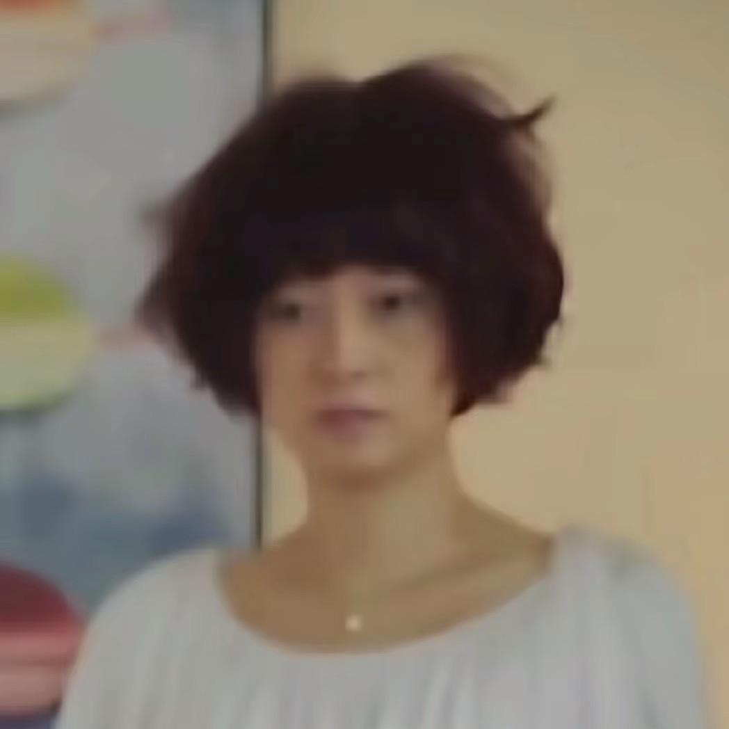 一朵风中摇曳的平儿妈
