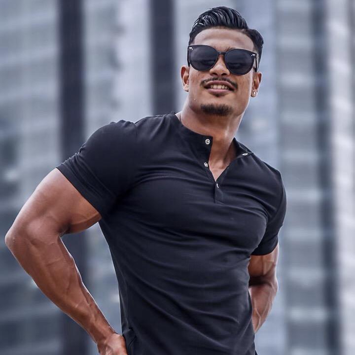 @爱健身男孩