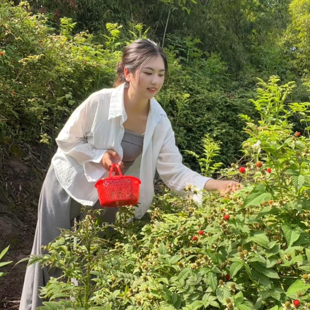 小丽呀。