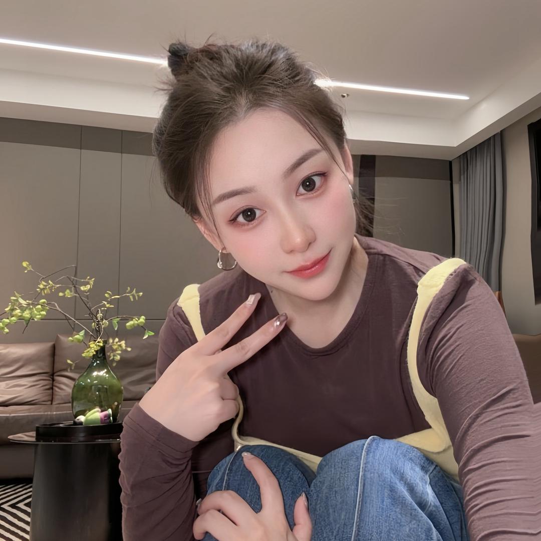 她是朱朱