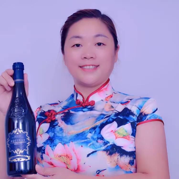 阿奎那葡萄酒：粟荣春