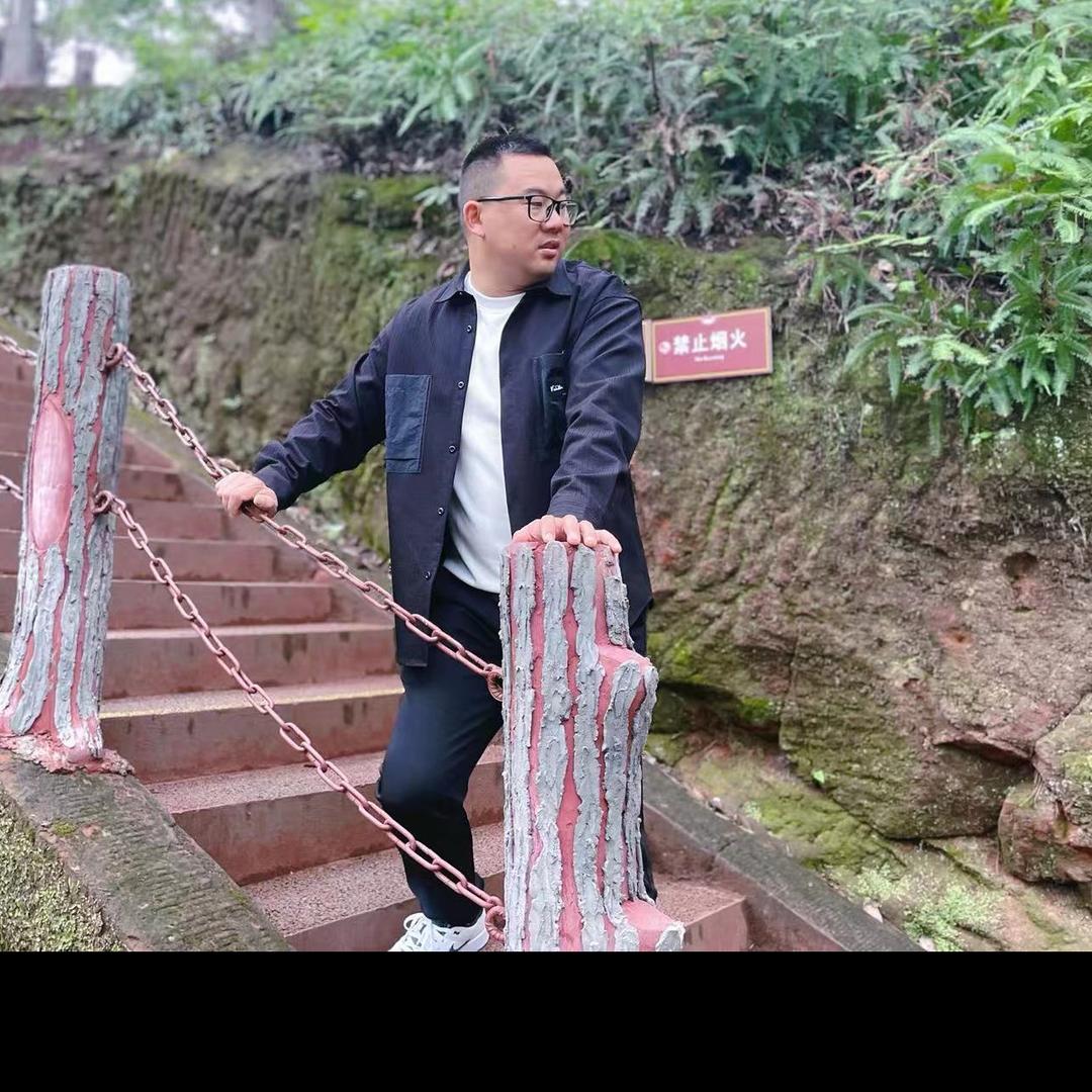伍岳强尊