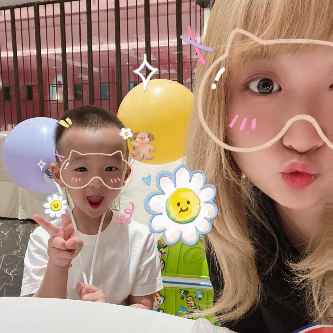 A.ʚ💚ɞ女王👸🏻