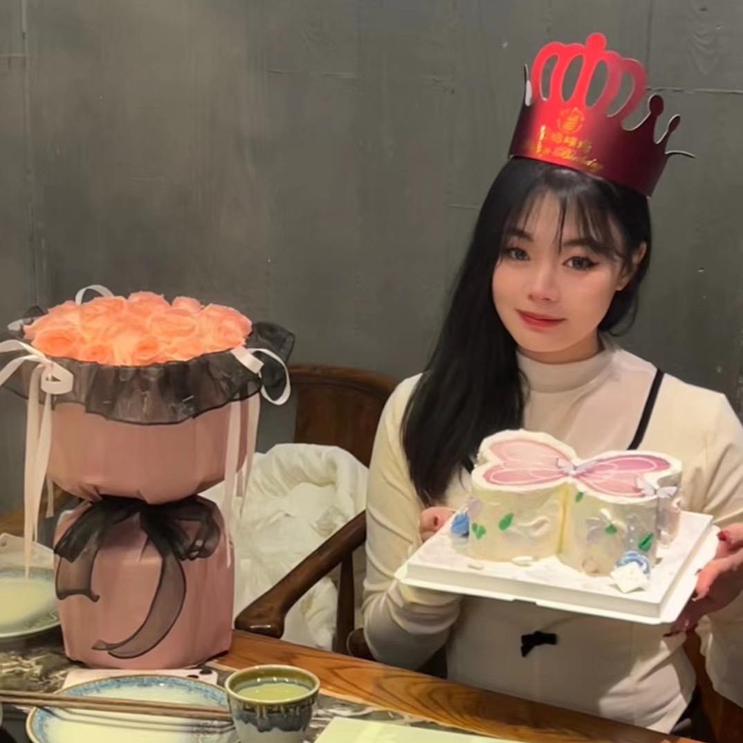 张小莉（家有一只小猫）