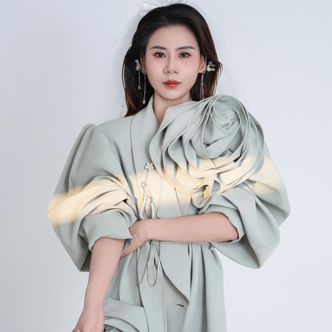 西安女装蔡蔡
