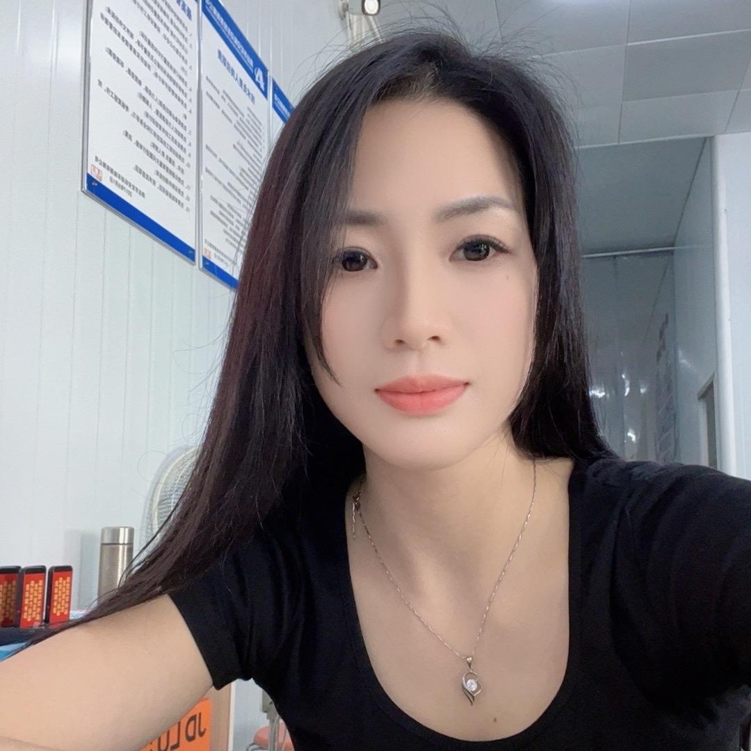汽车年审小姐姐