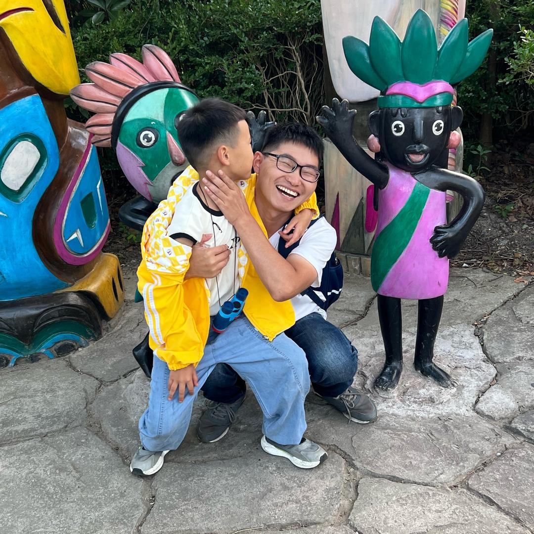 凤小凤。