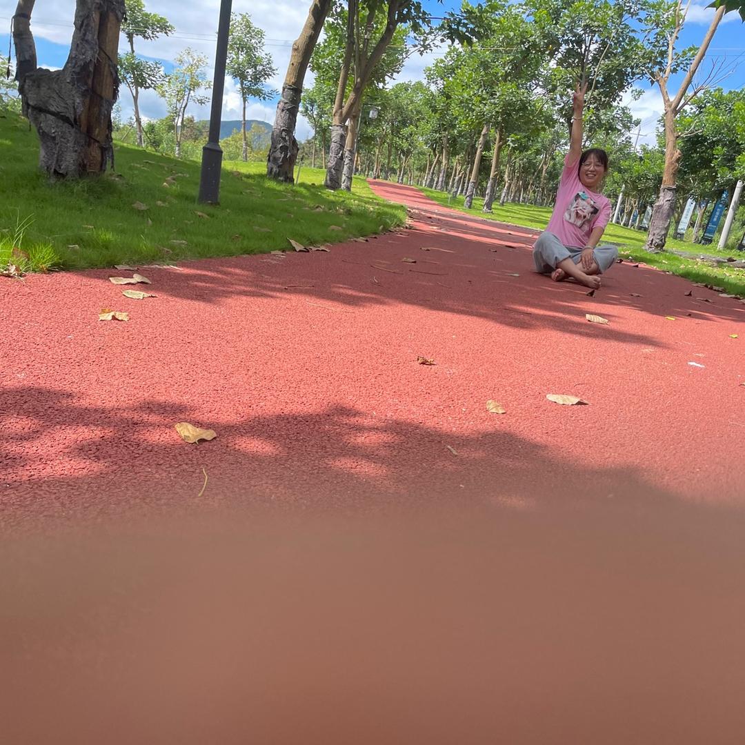 小🐷女