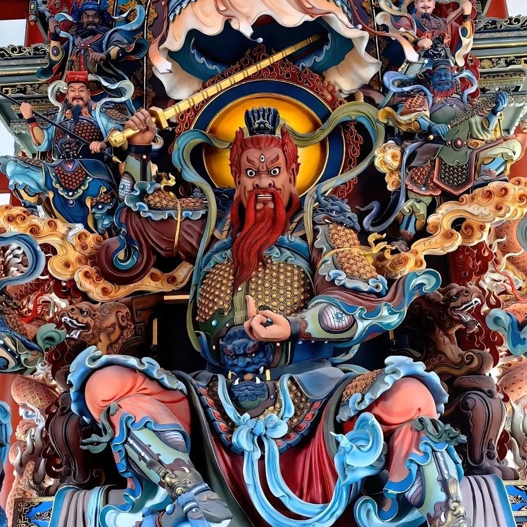 一鞭惊醒世间人