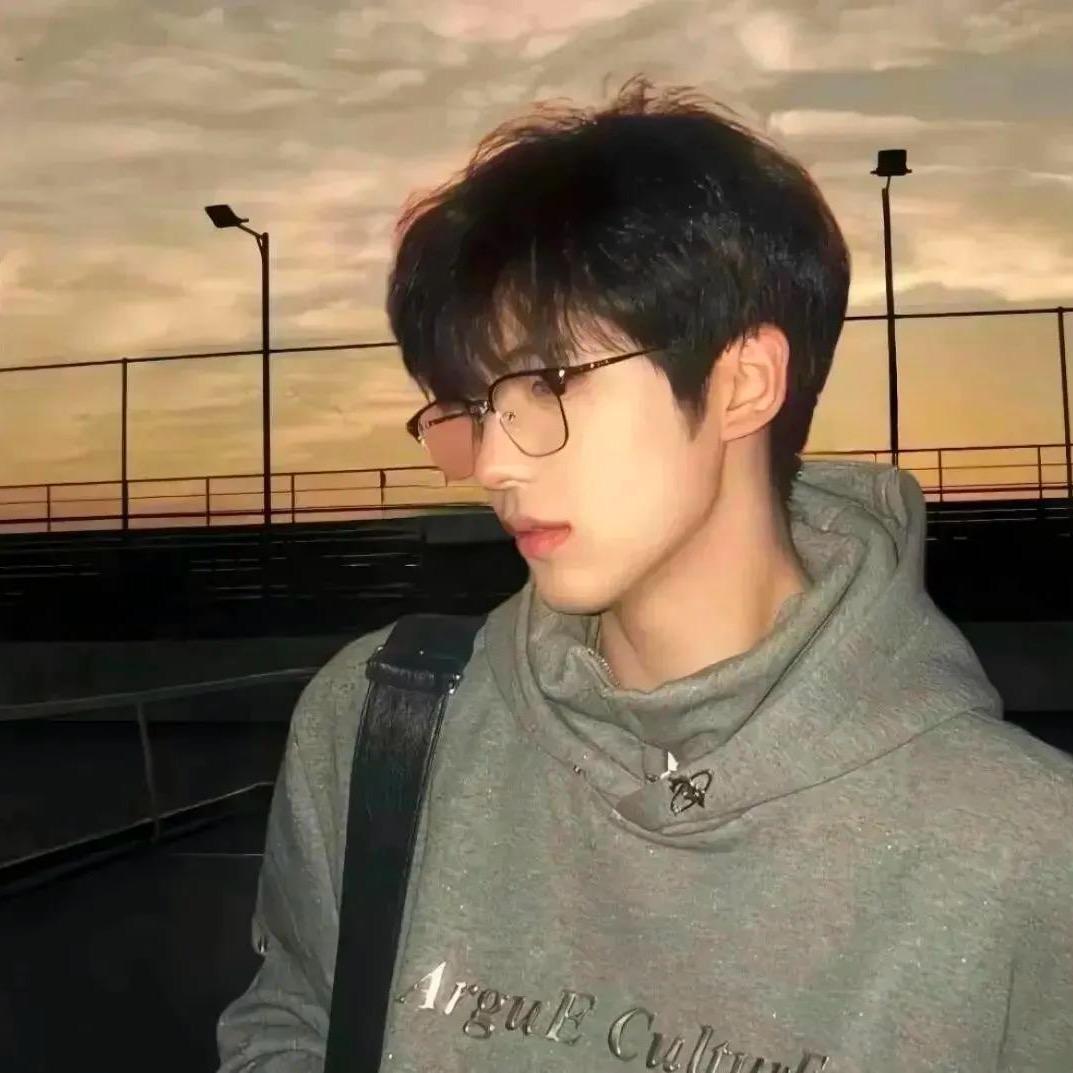 ㅤ ㅤ季