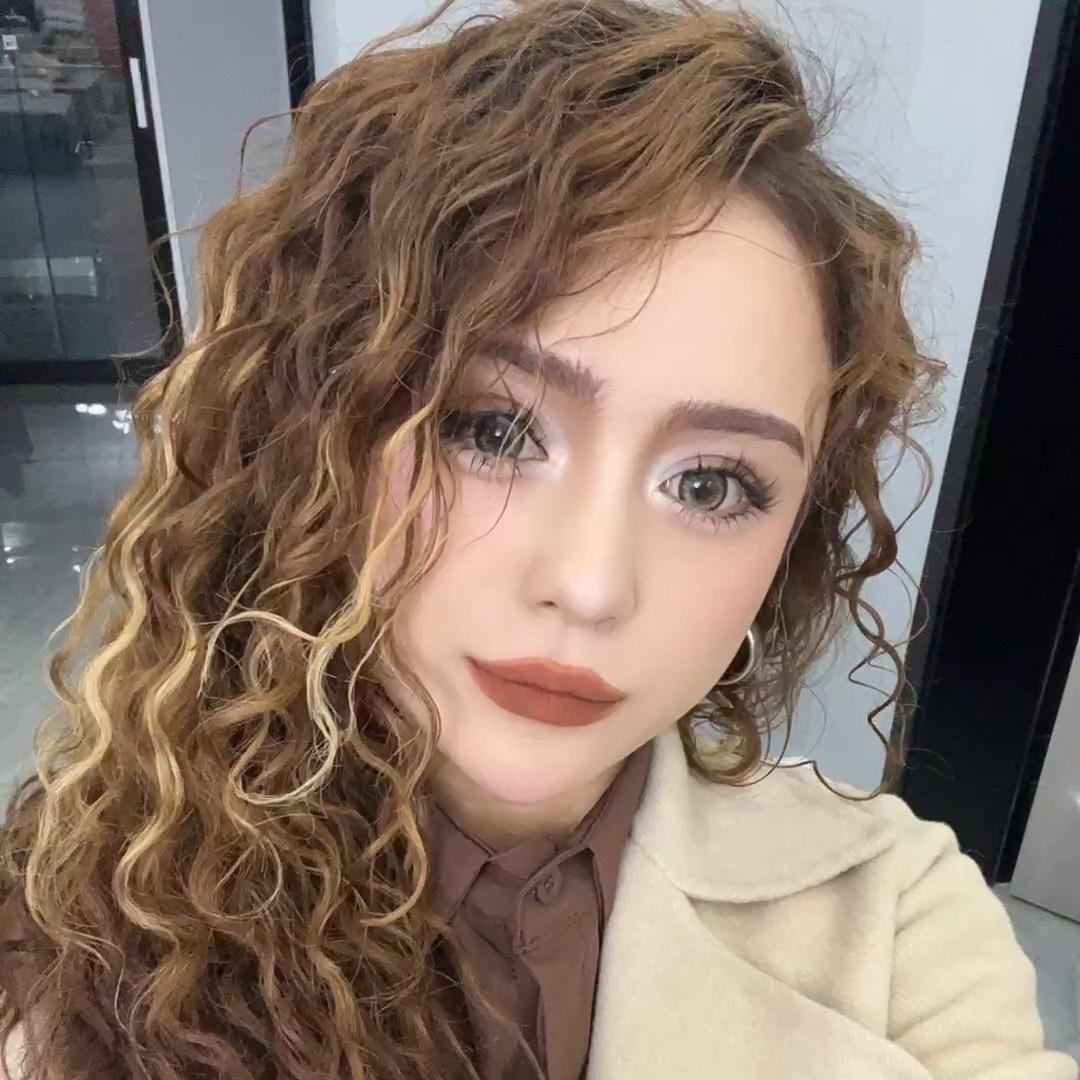 米娅-