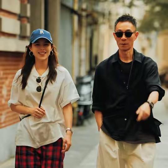 海上YeBa轻奢极简穿搭