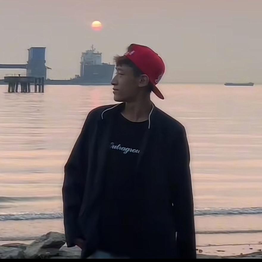 小洛