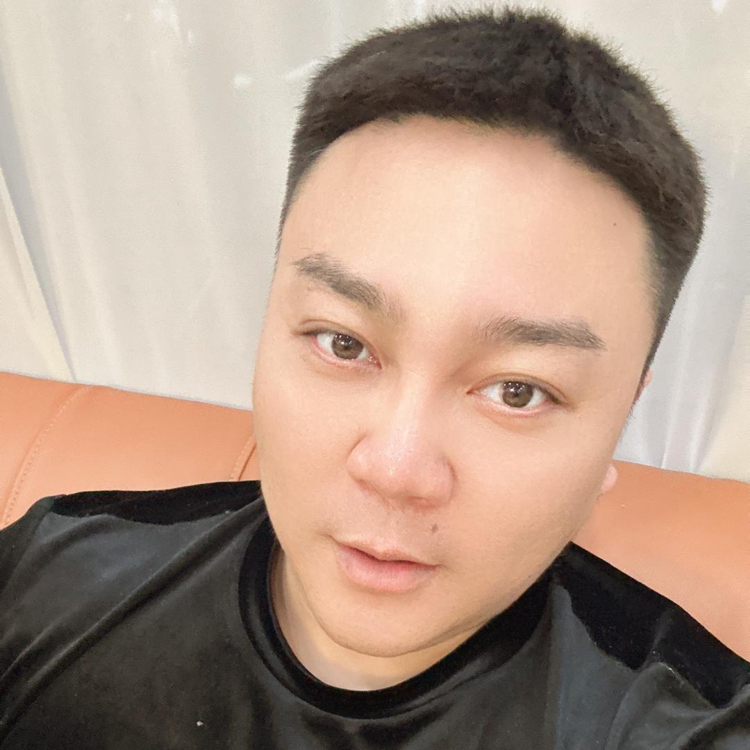 爱跳舞的小张