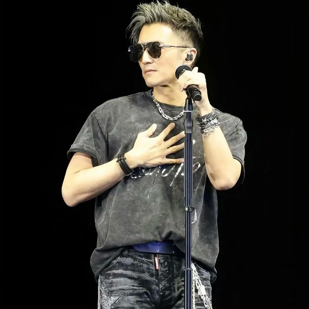 莉蔓茜·千色语