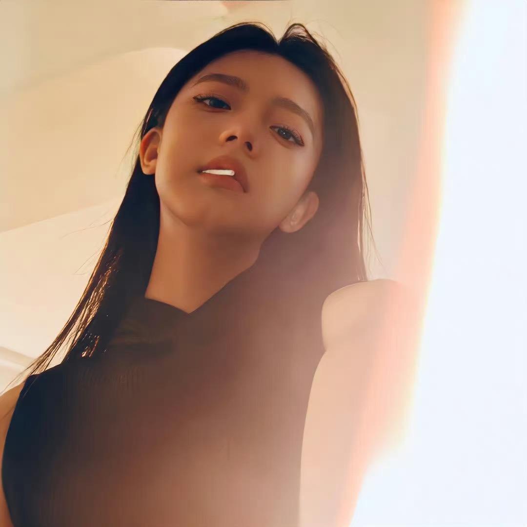 小1