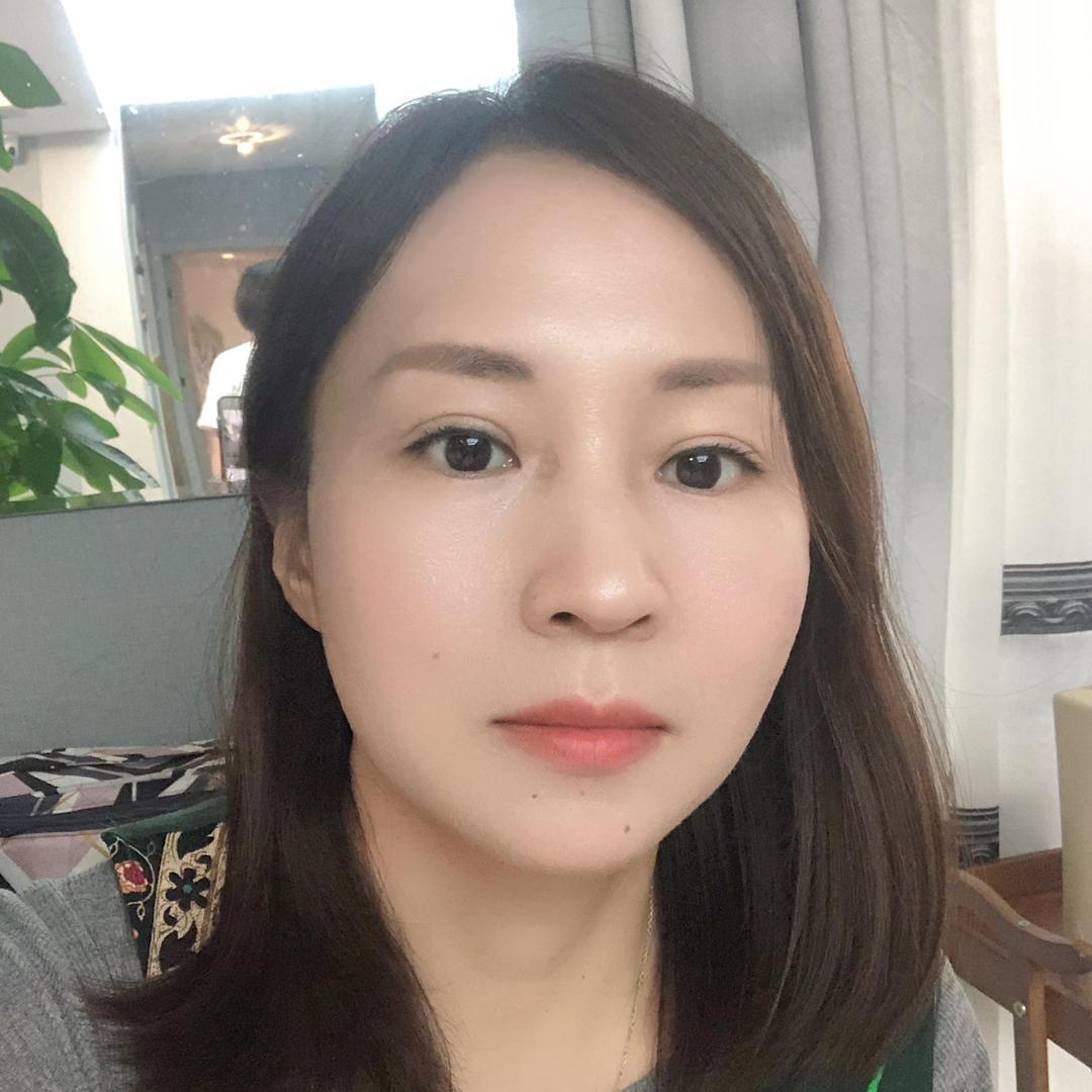 依依