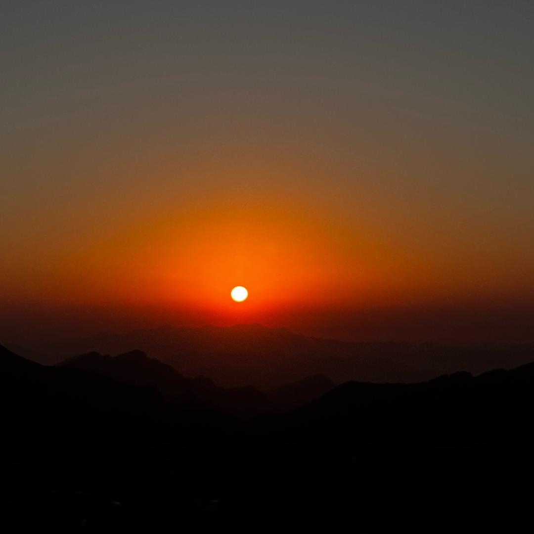 越过山丘⛰️