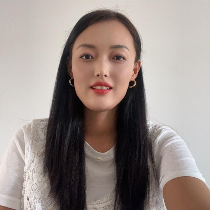 佳佳😄