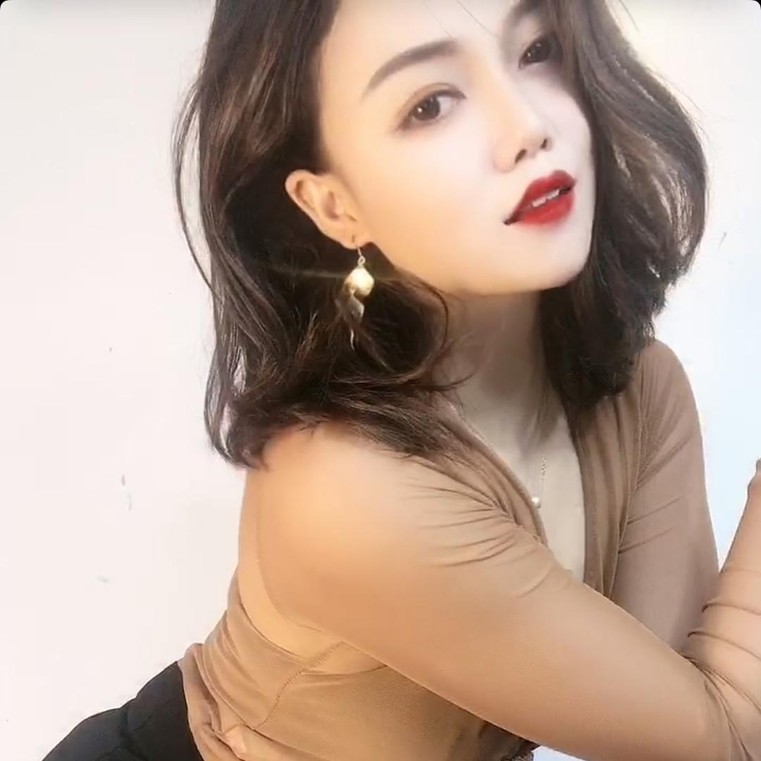 王 妃
