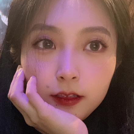 人群中的李姐。