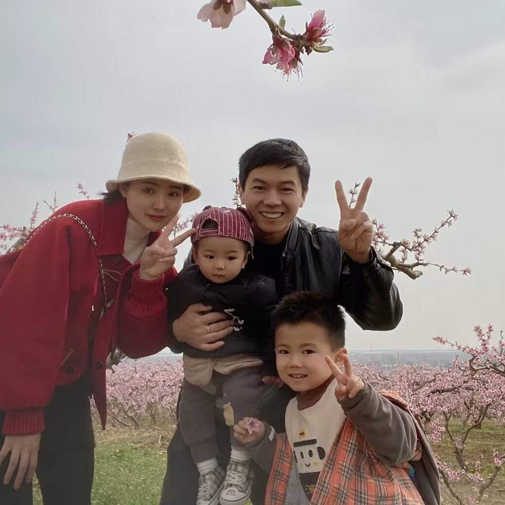 涵涵辰辰一家