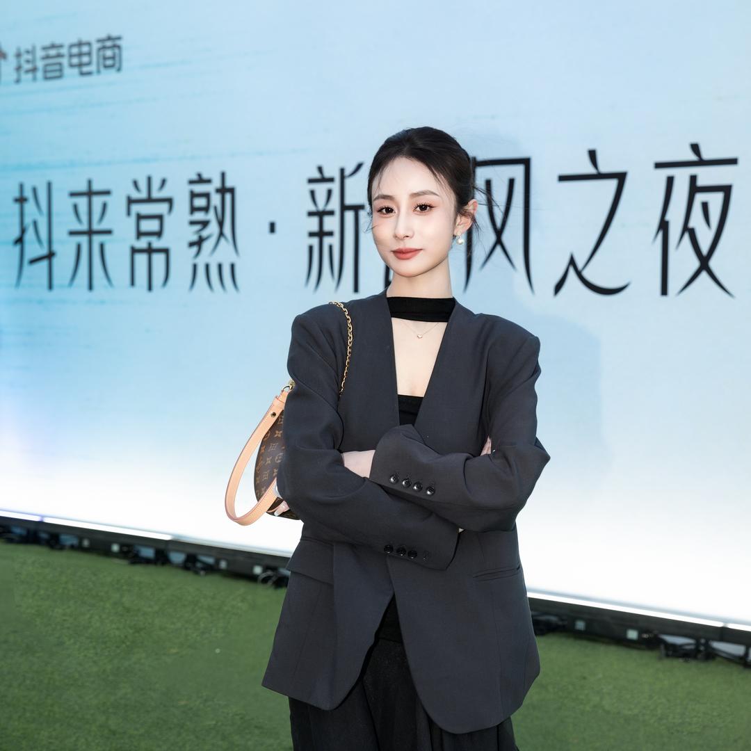 沅兮服饰