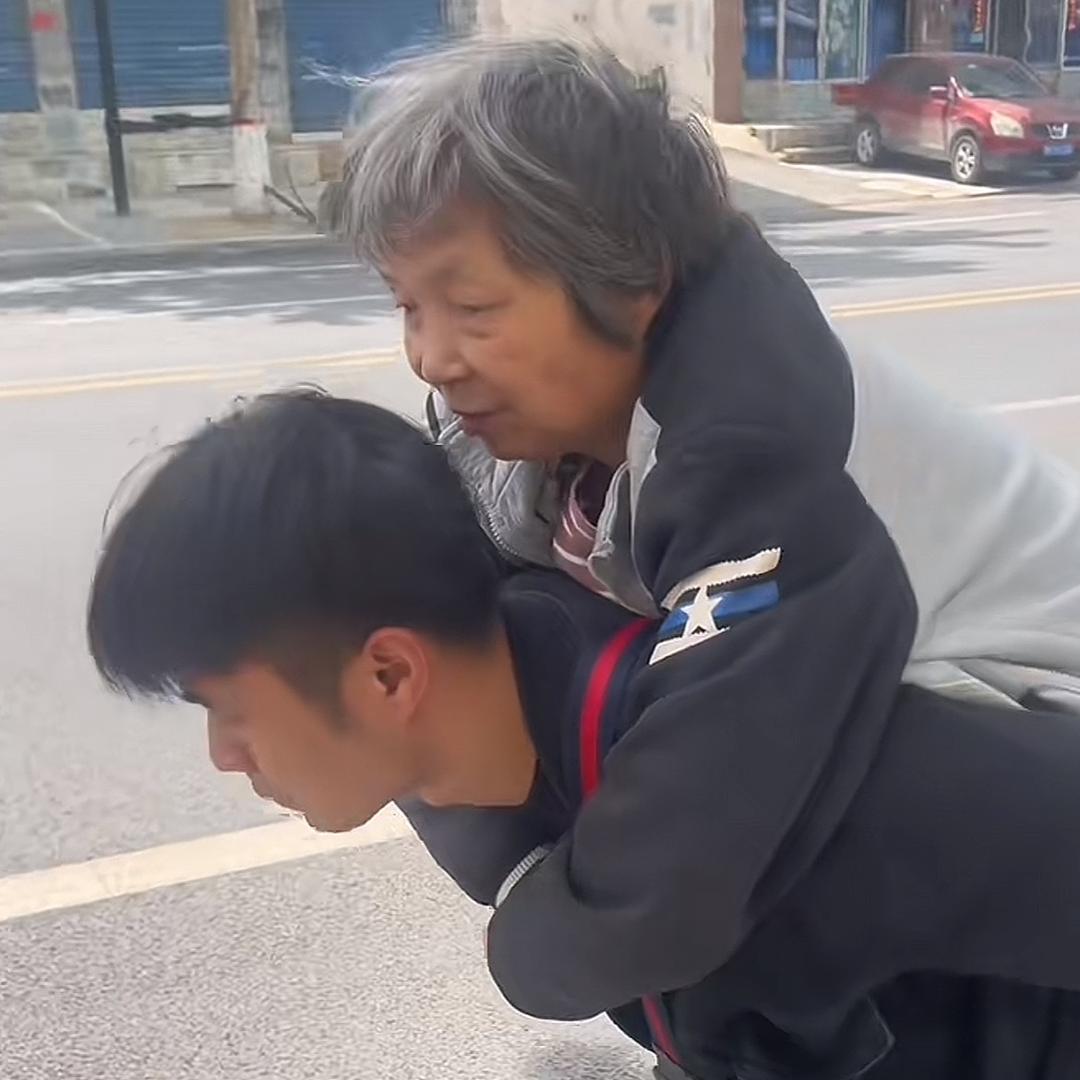 六琴妈妈和江瀚