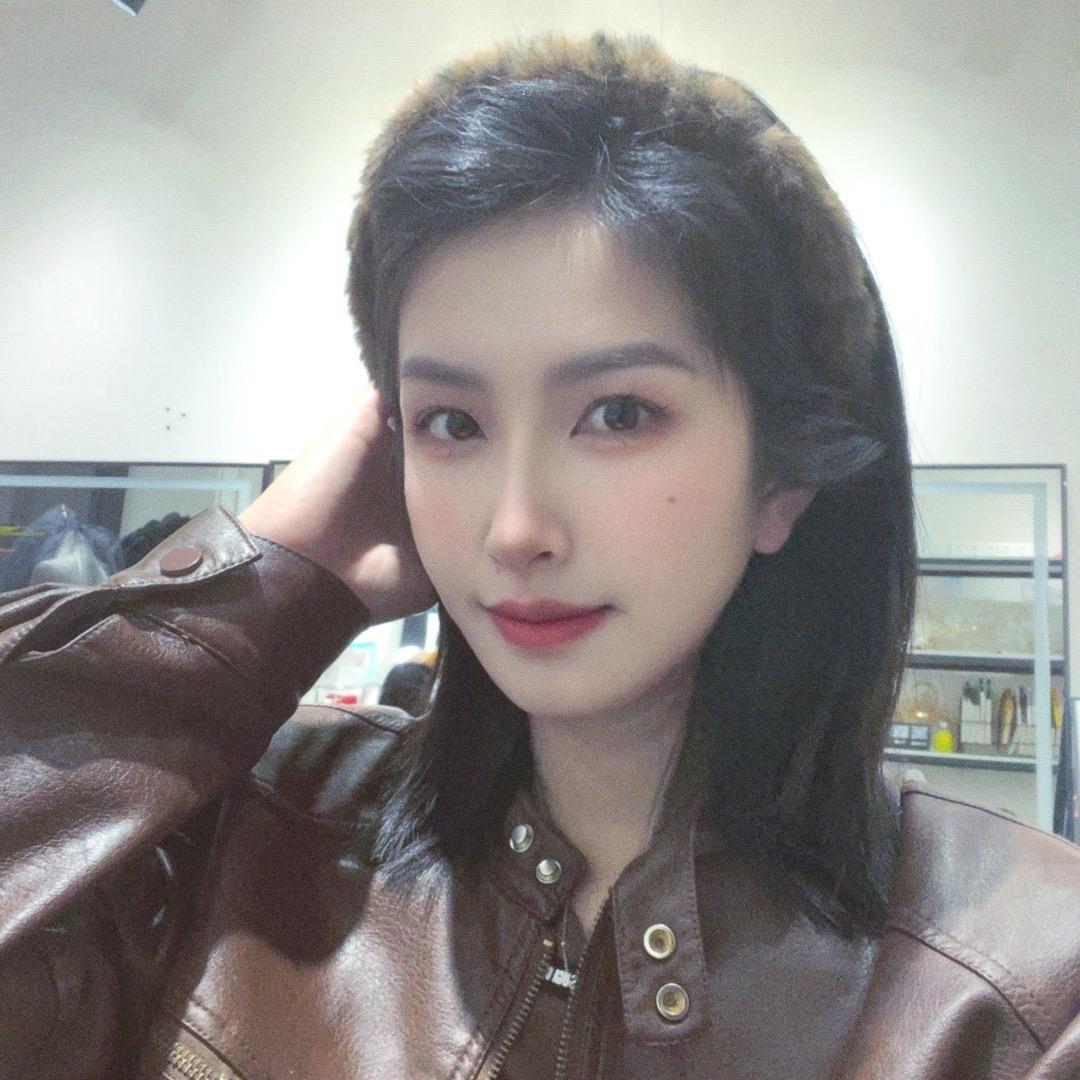 下关欧韩女装~(苏苏)