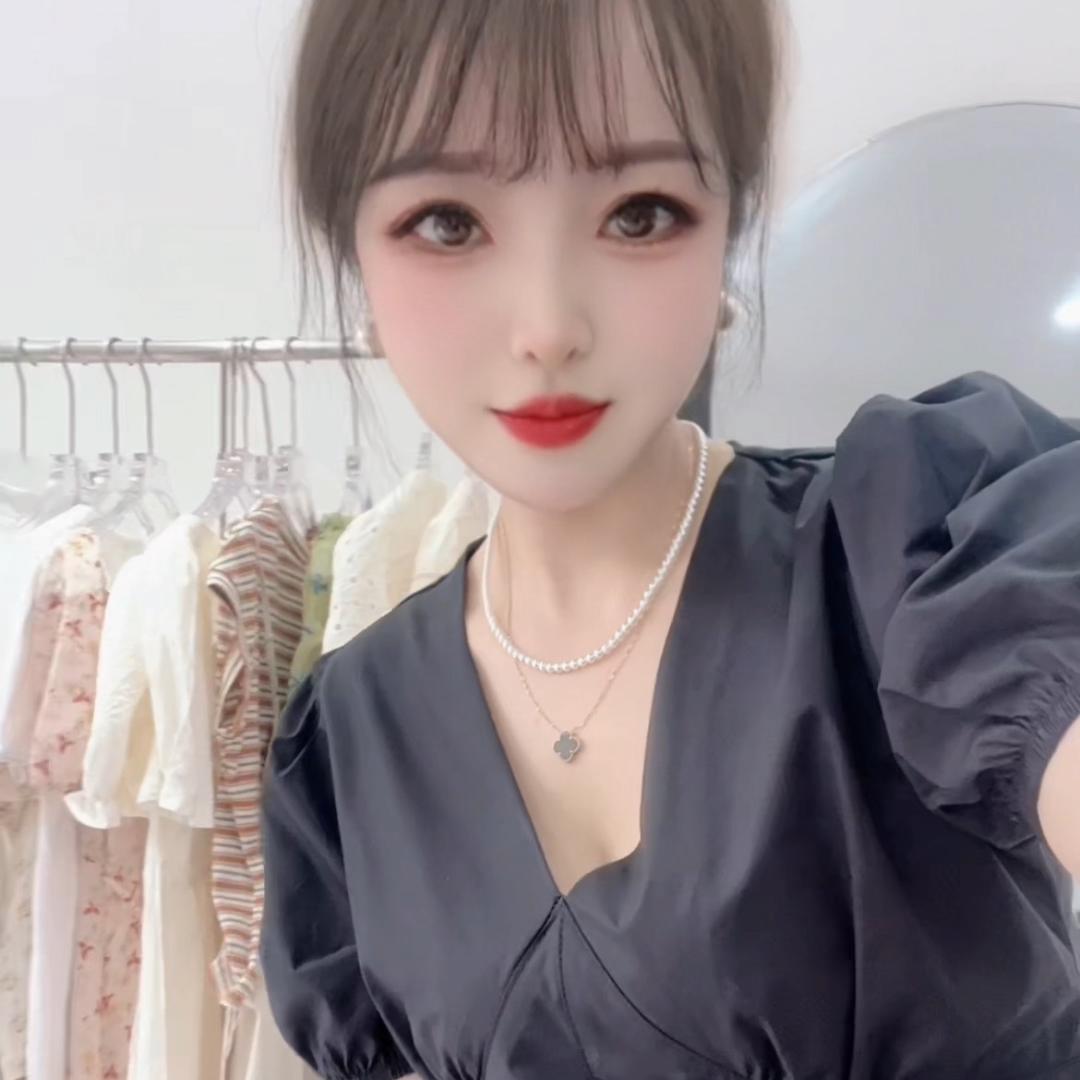 小魏姐🍓VIP女装小布点童装衣迅男装
