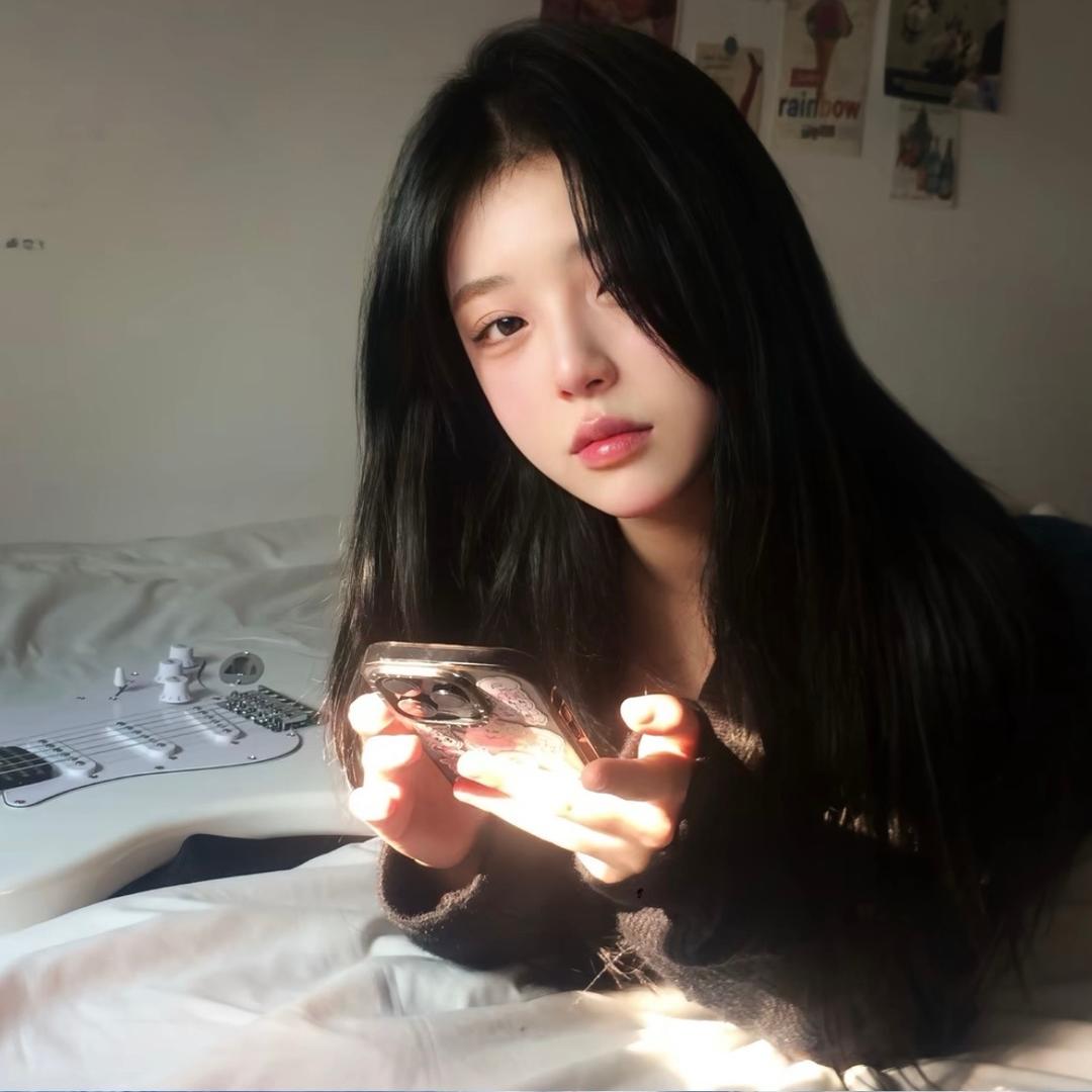 小四月.