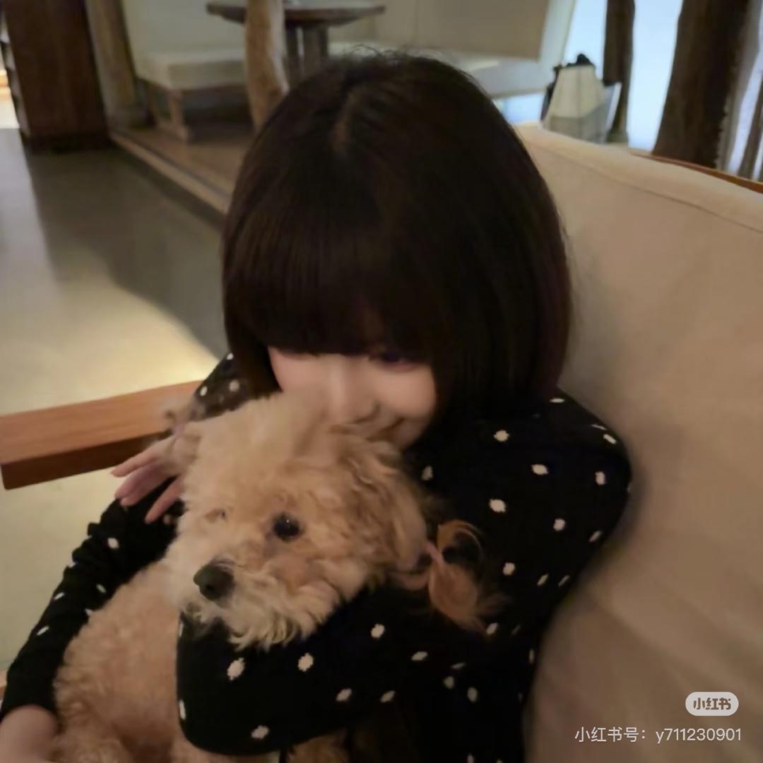 张凌赫老婆