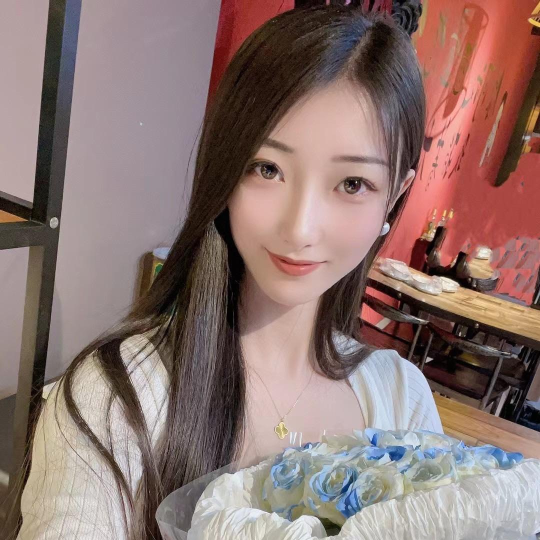 洛琳•