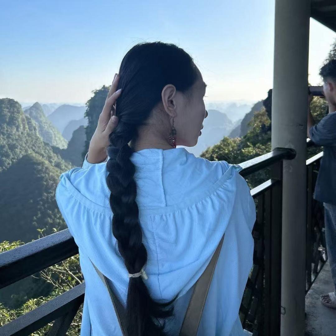 月月长发（收头发）