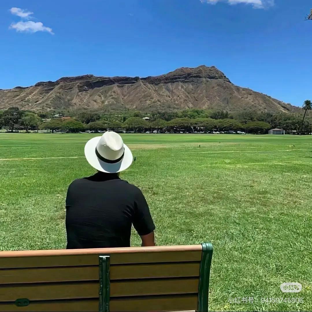 设计师龚 . 华聪