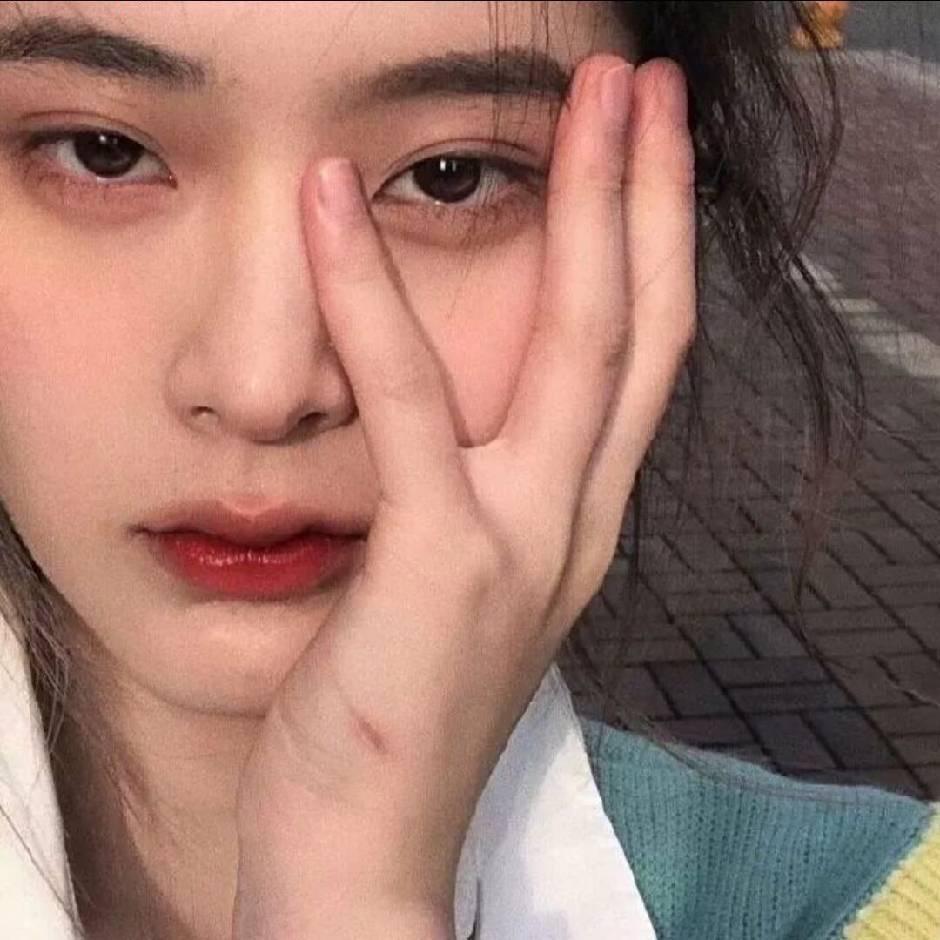 图图每天cos女仆勾引壮壮妈