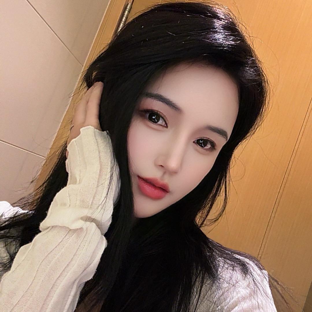 依依小盆友