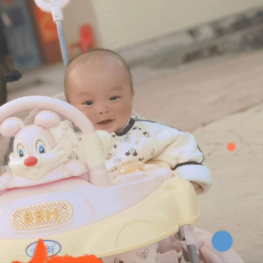 阿俊。