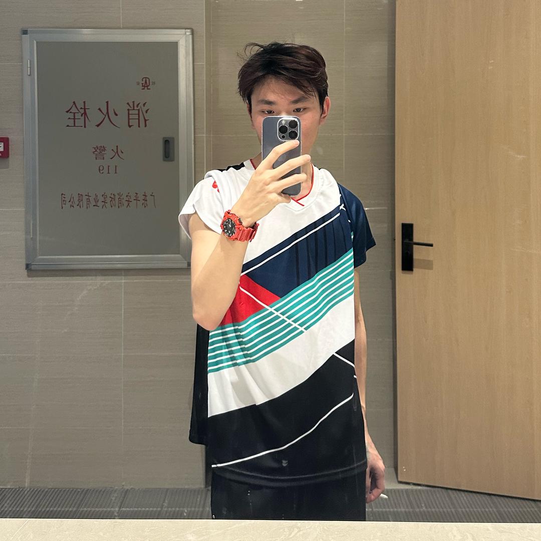 两岁半就很帅