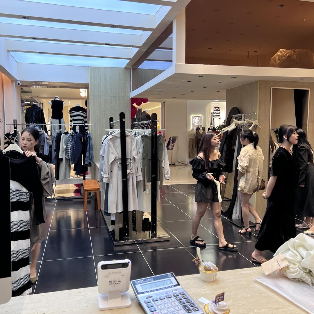 株洲意法时尚中心MCO韩系女装服饰店